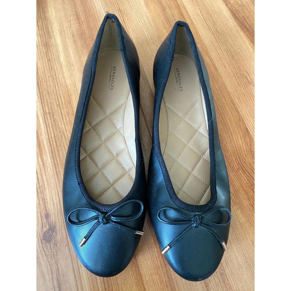 Woman's Flats Aerosoles Ballet Flat Black size 9 New